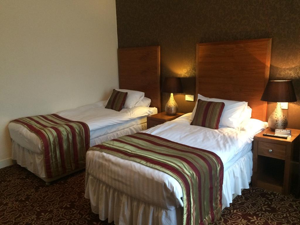 The Three Tuns Hotel Wetherspoon Thirsk Habitación foto