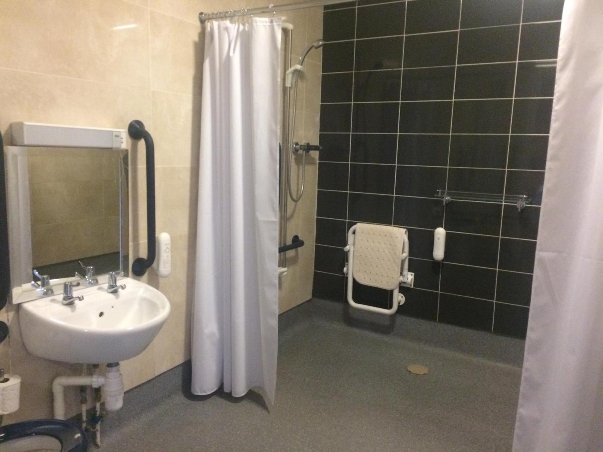 The Three Tuns Hotel Wetherspoon Thirsk Habitación foto